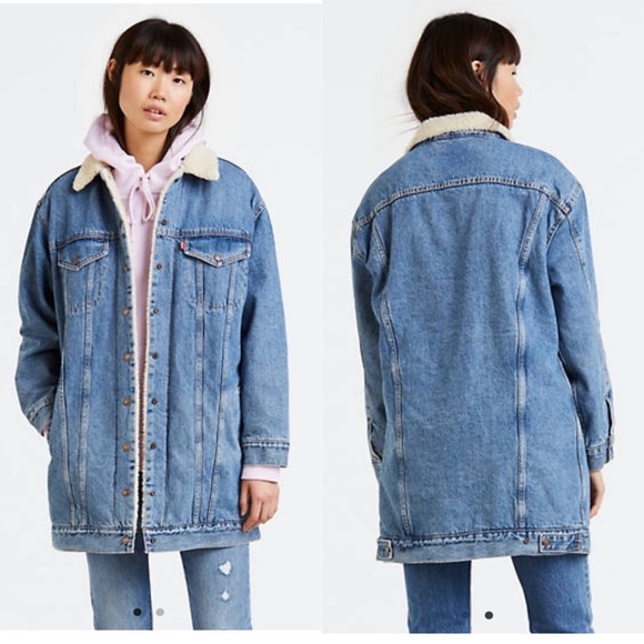 levi's lengthened sherpa trucker